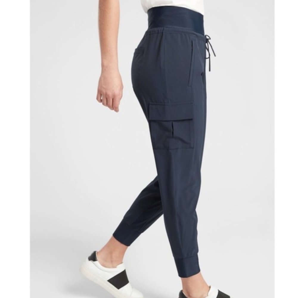 Athleta High Rise Navy Blue Sutton Jogger sz 8
